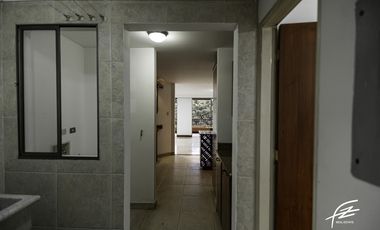 CASA EN VENTA EN EL POBLADO, MEDELLN