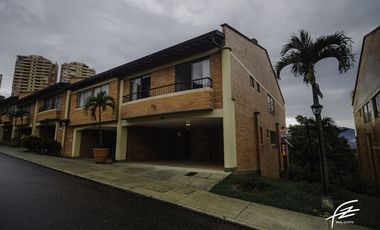 CASA EN VENTA EN EL POBLADO, MEDELLN