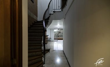 CASA EN VENTA EN EL POBLADO, MEDELLN