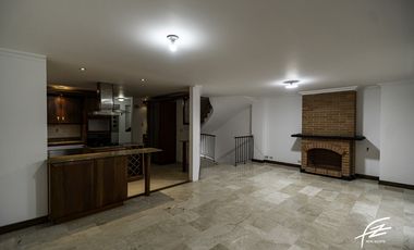 CASA EN VENTA EN EL POBLADO, MEDELLN