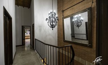 CASA EN VENTA EN EL POBLADO, MEDELLN