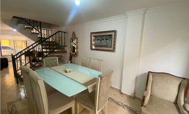 SE VENDE CASA EN CONJUNTO CERRADO EN SECTOR JARDN, SANTA MARTA