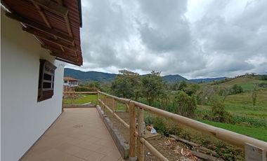 Arriendo apartamento campestre en El Carmen de Viboral
