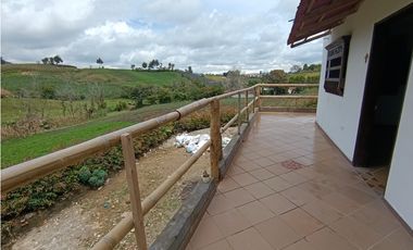 Arriendo apartamento campestre en El Carmen de Viboral