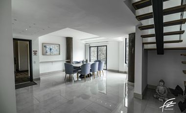 DÚPLEX EN VENTA EN EL POBLADO,MEDELLN.