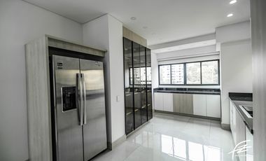 DÚPLEX EN VENTA EN EL POBLADO,MEDELLN.