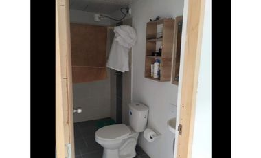 CASA DE TRES NIVELES EN VENTA CARMEN DE VIBORAL, LA PALMA