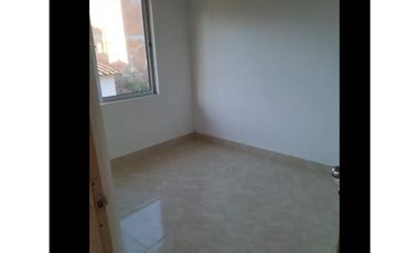 CASA DE TRES NIVELES EN VENTA CARMEN DE VIBORAL, LA PALMA