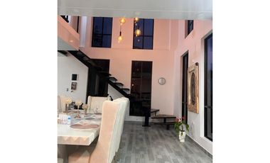 CASA FINCA EN VENTA SAN CRISTÓBAL, VEREDA EL UVITO