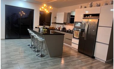 CASA FINCA EN VENTA SAN CRISTÓBAL, VEREDA EL UVITO