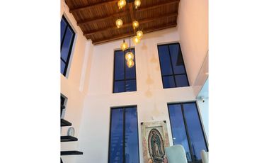 CASA FINCA EN VENTA SAN CRISTÓBAL, VEREDA EL UVITO