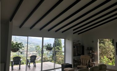 CASA CAMPESTRE EN VENTA, VARIANTE DE CALDAS