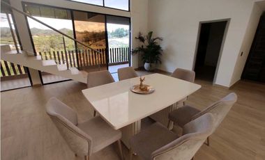 VENTA DE CASA EN CONDOMINIO VA SAN VICENTE, A 5 MIN DE LA AUTOPISTA