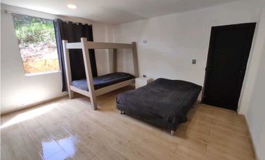 VENTA DE CASA EN CONDOMINIO VA SAN VICENTE, A 5 MIN DE LA AUTOPISTA