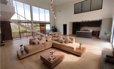 VENTA DE CASA EN CONDOMINIO VA SAN VICENTE, A 5 MIN DE LA AUTOPISTA