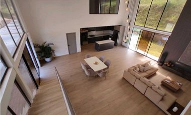 VENTA DE CASA EN CONDOMINIO VA SAN VICENTE, A 5 MIN DE LA AUTOPISTA
