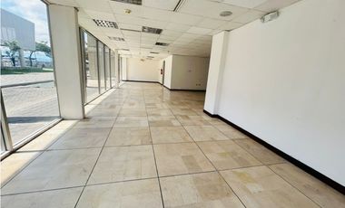 Guayaquil La Kennedy, Local Comercial en Renta, 143.20m2, 1 Ambiente