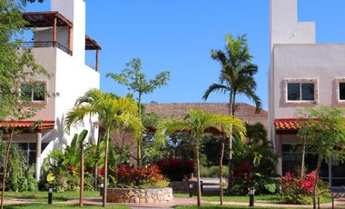 Casa de 3 Recámaras con Jardín Privado en Comunidad Residencial