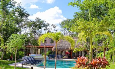 Casa de 3 Recámaras con Jardín Privado en Comunidad Residencial