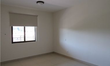 Venta de Apartamento River Valley con vista a las montañas