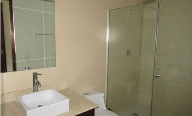 Venta de Apartamento River Valley con vista a las montañas