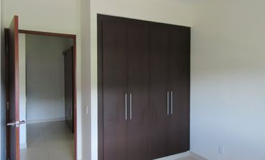 Venta de Apartamento River Valley con vista a las montañas