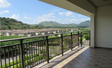 Venta de Apartamento River Valley con vista a las montañas