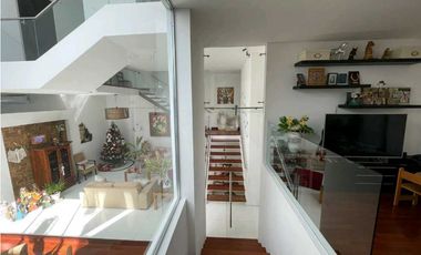 ALQUILER MODERNA CASA SAN FRANCISCO CON DISEÑO DE ALTURA NRR