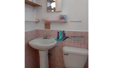 SE ALQUILA CASASEMI AMOBLADO  VOLCN ,$600.00