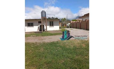 SE ALQUILA CASASEMI AMOBLADO  VOLCN ,$600.00