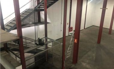 COSTA DEL ESTE / PARQUE INDUSTRIAL / GALERA / 1800M / 2 NIVEL / ANDEN