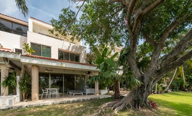 Casa en Venta en Pok Ta Pok, Zona Hotelera, Cancún