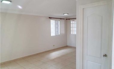 VENDO HERMOSO DUPLEX EN QUINTAS REAES(villa zaita)