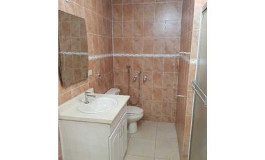 VENDO HERMOSO DUPLEX EN QUINTAS REAES(villa zaita)