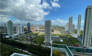 VENDO PENTHOUSE DUPLEX TITANIUM COSTA DEL ESTE