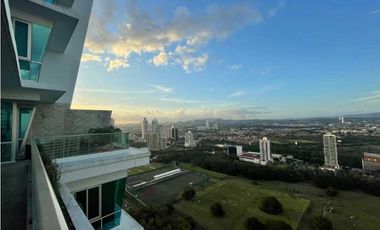 VENDO PENTHOUSE DUPLEX TITANIUM COSTA DEL ESTE