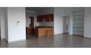 ALQUILO PH AMADOR HILL LINEA BLANCA