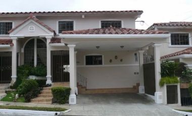 ALQUILER CASA BETANIA, CORONA GARDENS, AMOBLADO