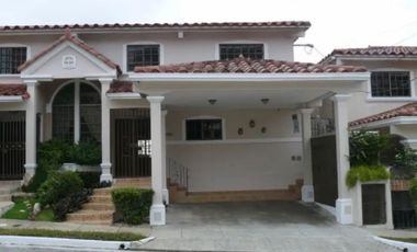 ALQUILER CASA BETANIA, CORONA GARDENS, AMOBLADO