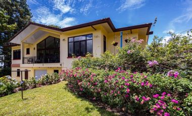 VENTA HERMOSA CASA BOQUETE - LOS NARANJOS