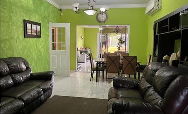 VENTA O ALQUILER DE CASA EN SAN ANTINIO- ALTOS DE LA PRADERAS
