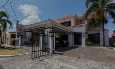 VENTA CASA ALTOS DE PANAM-