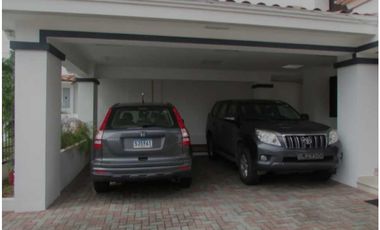 VENTA CASA ALTOS DE PANAM-