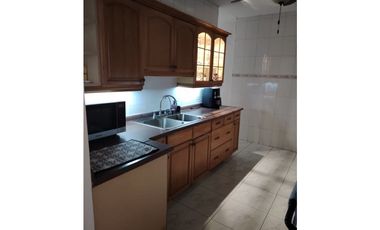 EL BOSQUE/ RESIDENCIAL EL DORAL \VENTA DE CASA