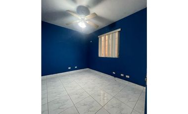 EL BOSQUE/ RESIDENCIAL EL DORAL \VENTA DE CASA