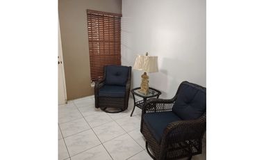 EL BOSQUE/ RESIDENCIAL EL DORAL \VENTA DE CASA