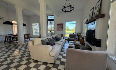 Casa en alquiler en Las Praderas de Lujan