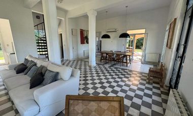 Casa en alquiler en Las Praderas de Lujan