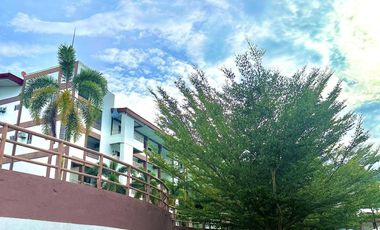 For rent Executive Studio Unit with Balcony & Ocean View, Samal Beach Resort