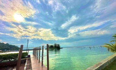 For rent Executive Studio Unit with Balcony & Ocean View, Samal Beach Resort